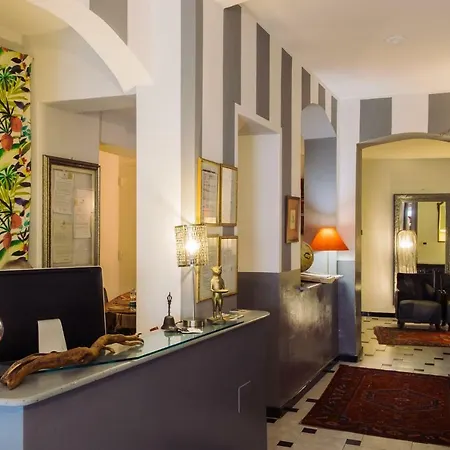 Colombo Hotel 2*